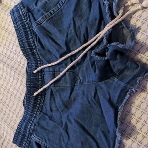 Loft size medium shorts